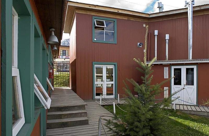 Hostel Los Cormoranes Ushuaia Exterior photo