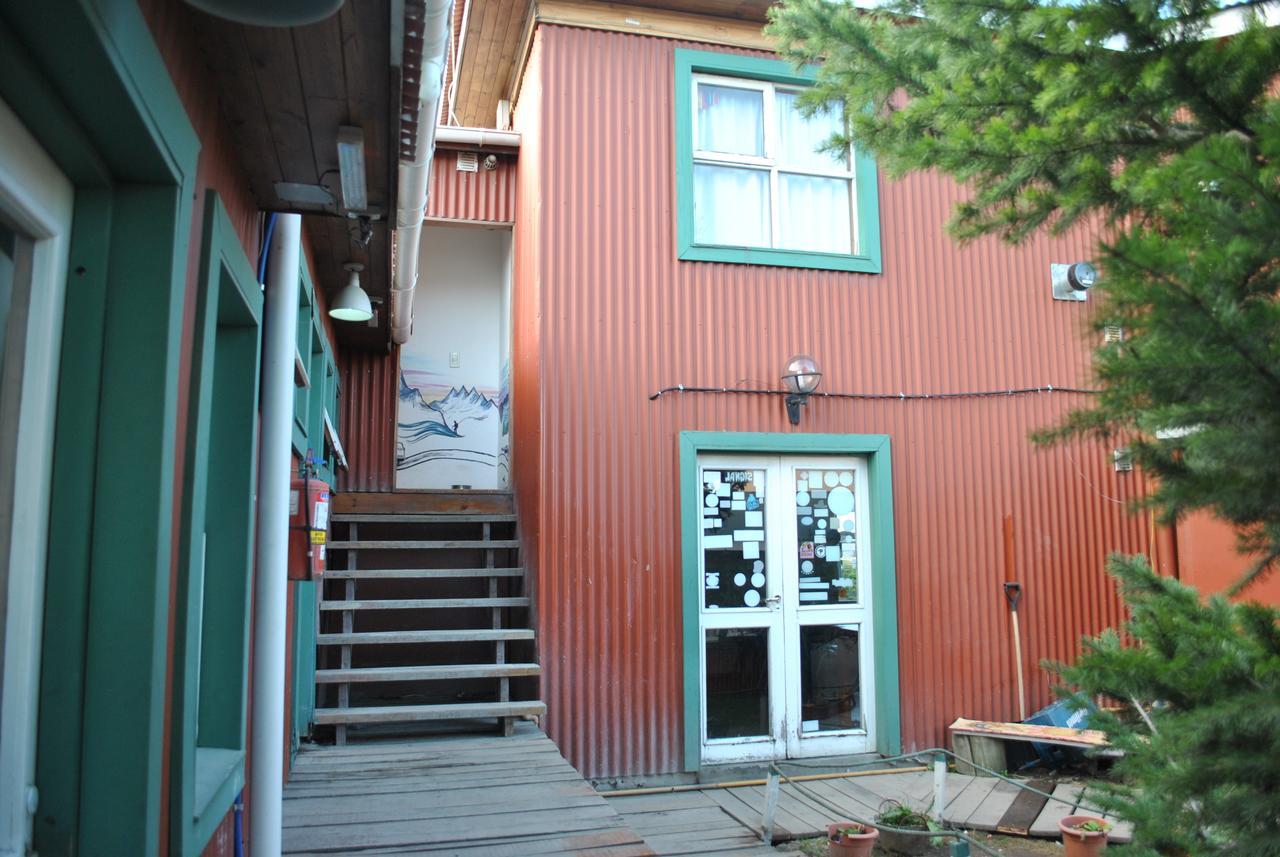 Hostel Los Cormoranes Ushuaia Exterior photo