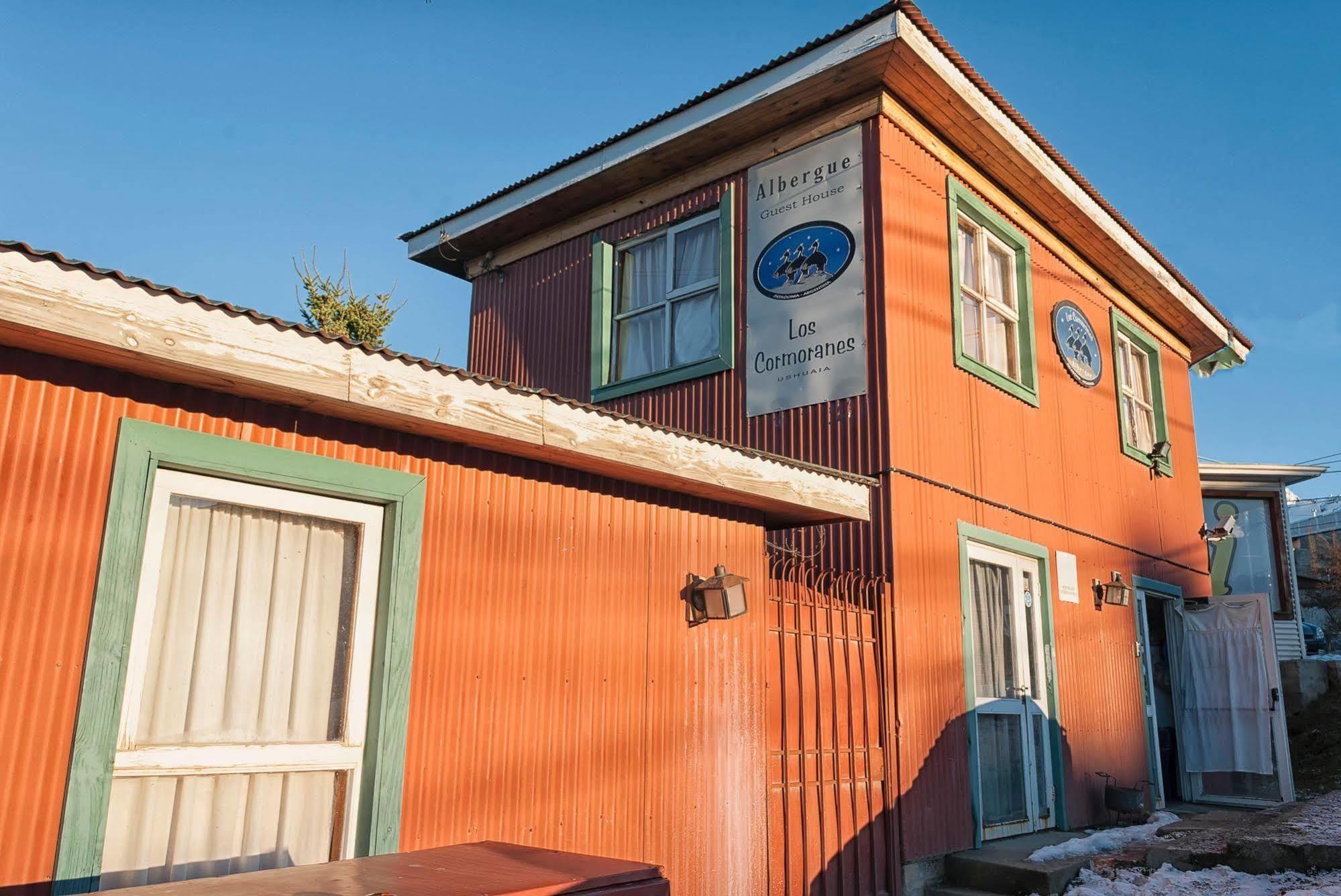 Hostel Los Cormoranes Ushuaia Exterior photo